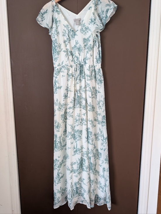 H&M Dresses & Skirts - H&M - Gauzy Floral Print Maxi dress - Size 8